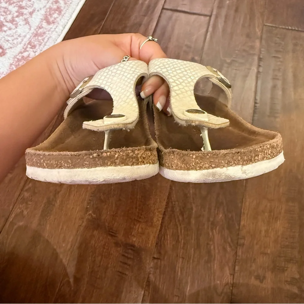 Birkenstock Gizeh Kids Shiny Lizard White size 3 - 3.5